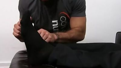 Classy jock in suit enjoying is some sloppy feet sucking, Amateur, Blowjob, Gay