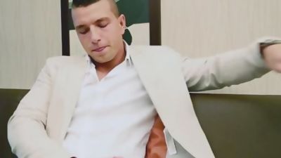 Maskurbate Straight French Male Jerks Cock In Front Of Friend, Amateur, Big Cock, Handjob, Maskurbate