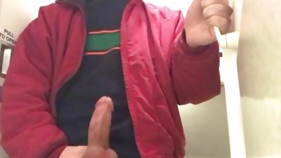 Too busy jerking off to notice my plane is landing HAPPY VALENTINES DAY, Big Cock, Cumshot, College