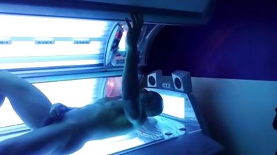 Sun Tan with the Fun Hand 2, Black, Masturbating, Muscle