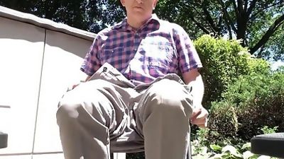 OLDER DADDY GETS NAKED AND CUMS OUTSIDE, Masturbating, Gay, Daddies, Voyeur