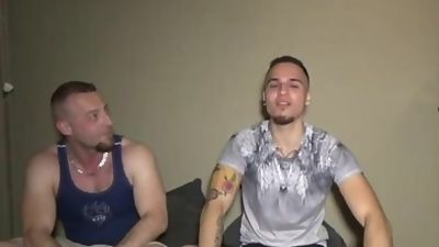 The french daddy JEFF BARAN fucked by LEO REX Bareback in PARIS for crun, Amateur, Blowjob, Gay