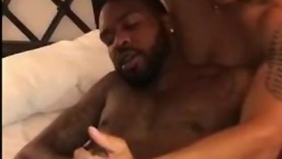 Khi and Matt kissing and stroking each other, Amateur, Big Cock, Handjob