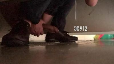 It was so big！！！toilet spy 厕所, Asian, College, Handjob