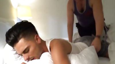 dilettante Waking Up Stepbro, Amateur, Bedroom