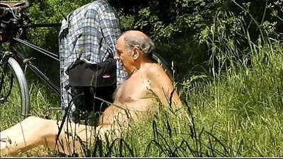 DZIADKI W LESIE 68, Gay, Daddies, Strip