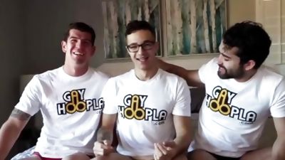 3 WAY! Hot College Guys Have AMAZING Gay Sex. HOT VIDEO, Group Sex, Teen, Muscle, Gay Hoopla