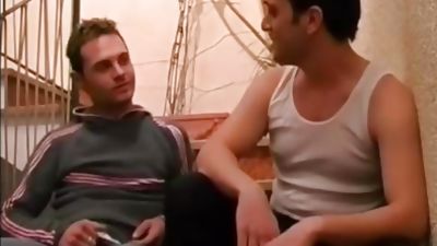 Pompino gay tra le scale - sveltina italiana - italian porn, Amateur, European, Blowjob