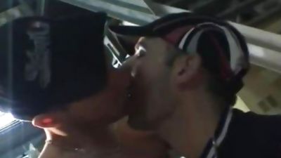 Donne Son Cul ÃƒÂ  Son Cousin, Ass, European, Legs