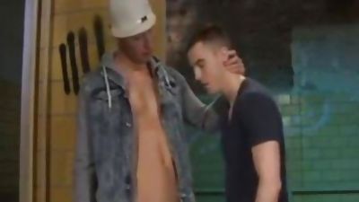 Two wonderful-looking Fuckers Hook Up And acquire Down And wicked In Their Sneaks, Blowjob, Shoes, Sperm