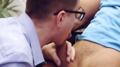 Hairdresser Barefucked By Client, Anal, Bareback, Muscle