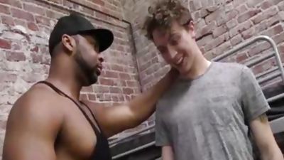 biggest dark boyfrend nailing A Whiteboi In The, Anal, Big Cock, Black