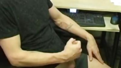 Windom - First Contact, Brunette, Homemade, Masturbating, Gay, The Great Canadian Male