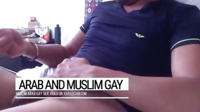 Luxury sex of an Arab top. Ajman loves to sit back and get blowed until dry, Amateur, Arab, Big Cock