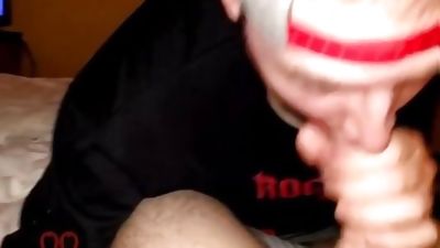 Hung Guy Gets Head In a Hotel Room, Blowjob, Deepthroat, Homemade