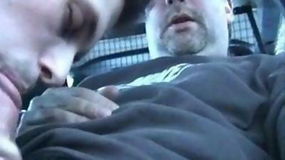 Svensksprutgubbe har sex med ung snygg dalakille, Amateur, Big Cock, Blowjob