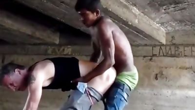 Daddy Getting Fucked Under The Bridge. Replacement Video., Big Cock, Old And Young, Outdoor, Gay