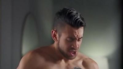 Hot gaybor gets fucked, Big Cock, Bareback, Muscle, Dante Colle, Reese Rideout