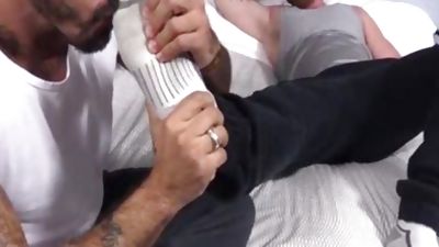 Muscled males Red And Alessio acquire lewd As They suck Toes, Blowjob, Redhead, Jerking