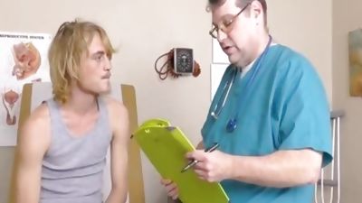 IN THE DOCTOR'S CABINET 001 - Yake01, Blowjob, Teen, Gay