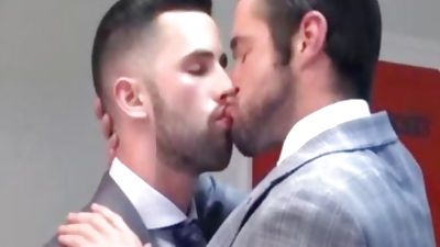 engulfing Mega Cut dick In Suit, Big Cock, Blowjob, Office, Bobby Blake