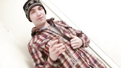 Straight twink jerks off and cums in his beer glass, Amateur, Glasses, Masturbating, Straight Naked Thugs