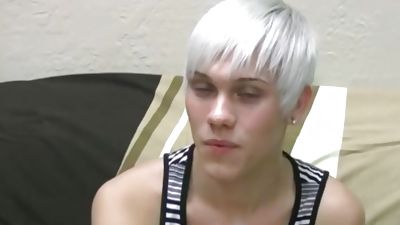 Man participates in a quick interview before bareback sex, Anal, Casting, Cumshot, Boy Crush