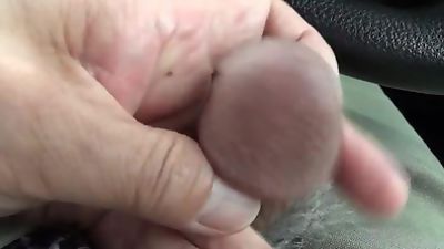 Old man erects a penis in the parking lot of Shopping Center, Amateur, Asian, Gay