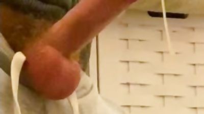 Scally lad libère accidentellement de la pisse pendant une double branlette, Ass, Big Cock, Creampie, Gay