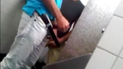 Sucking in a public toilet, Amateur, Blowjob, Outdoor