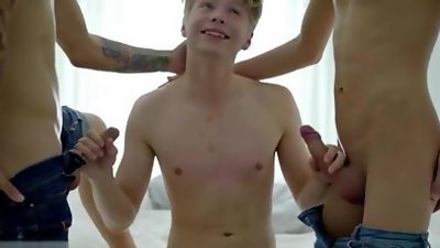 Twinks bareback threeway, Anal, Blowjob, Threesome