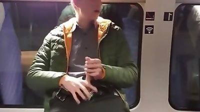 Zugwichser, Amateur, Handjob, Masturbating