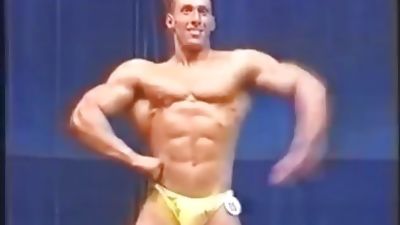 Huge Bodybuilders posing and Flexing, Reality, Solo, Gay, Bodybuilder