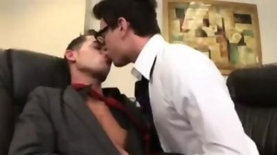 Horny buddies went from kisses to blowjobs in the office, Big Cock, Blowjob, Gay