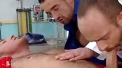 Doctors dril Patient, Uniform, Doctor, Hospital