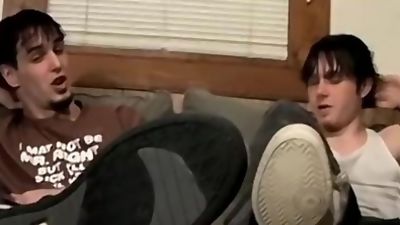 Straight dudes play with cocks and feet until a blasting end, Amateur, Cumshot, Fetish, Toe Gasms