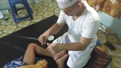 Traditional Indonesian Penis Massage, Amateur, Asian, Handjob, Gay