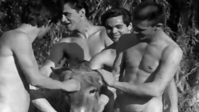 Vintage chaps Playing Sports naked (No Sex), Vintage, Classic, Gym