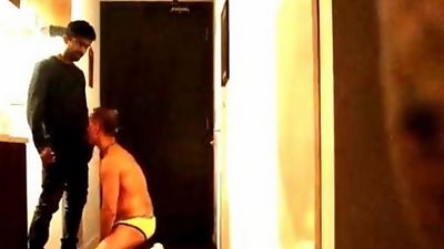 Suck on knees. Hidden cam., Amateur, Blowjob, Old And Young