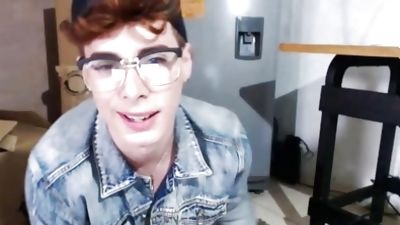 warehouse worker cum right on the floor, Gay, Muscle, Twinks