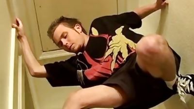 Thug straight amateur Billy da Kidd strokes his dick alone, Amateur, Masturbating, Solo, Straight Naked Thugs