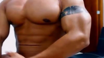 Otro Latino Muy Musculoso Con Un Gran Rabo Y Un Trasero CaÃƒÂ±ero., Big Cock, Gay, Muscle