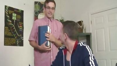 10-Pounder Virgins Facial In College Locker Room, Blowjob, College, Facial, Locker Room